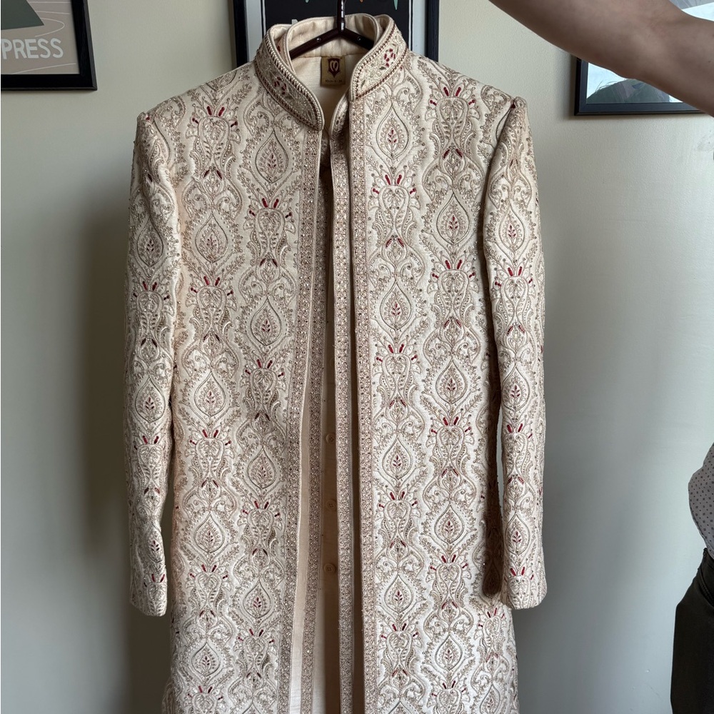 Manyavar Size 36 men’s sherwani